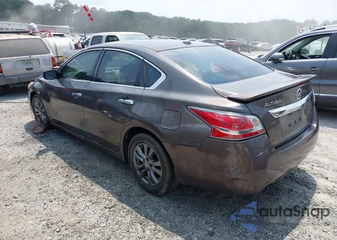 2015 Nissan Altima 2.5 S z USA, uszkodzony, nr VIN 1N4AL3AP3FN349972